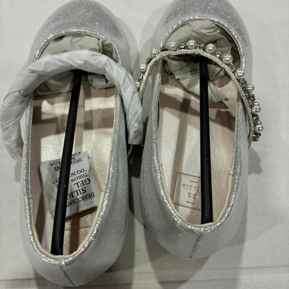 Davis's Bridal girls  Silver shoes size 12Y More‎ sizes available.